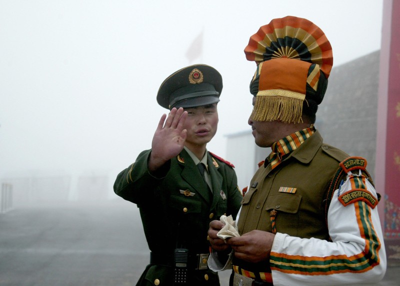 La lucha de dos colosos en los Himalayas: el caso de China e India